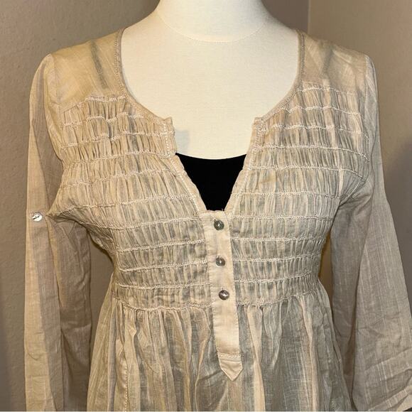 Studio M Woman’s Blouse, Tan Color sheer top, Size Medium - Picture 11 of 12